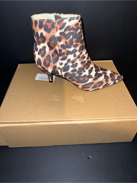 Journee Collection Shoes - Journee Collection Leopard Print Pointed Kitten Heel Ankle Bootie